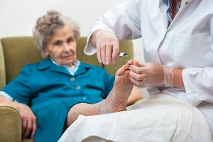 How Elderly People Can Check Their Feet